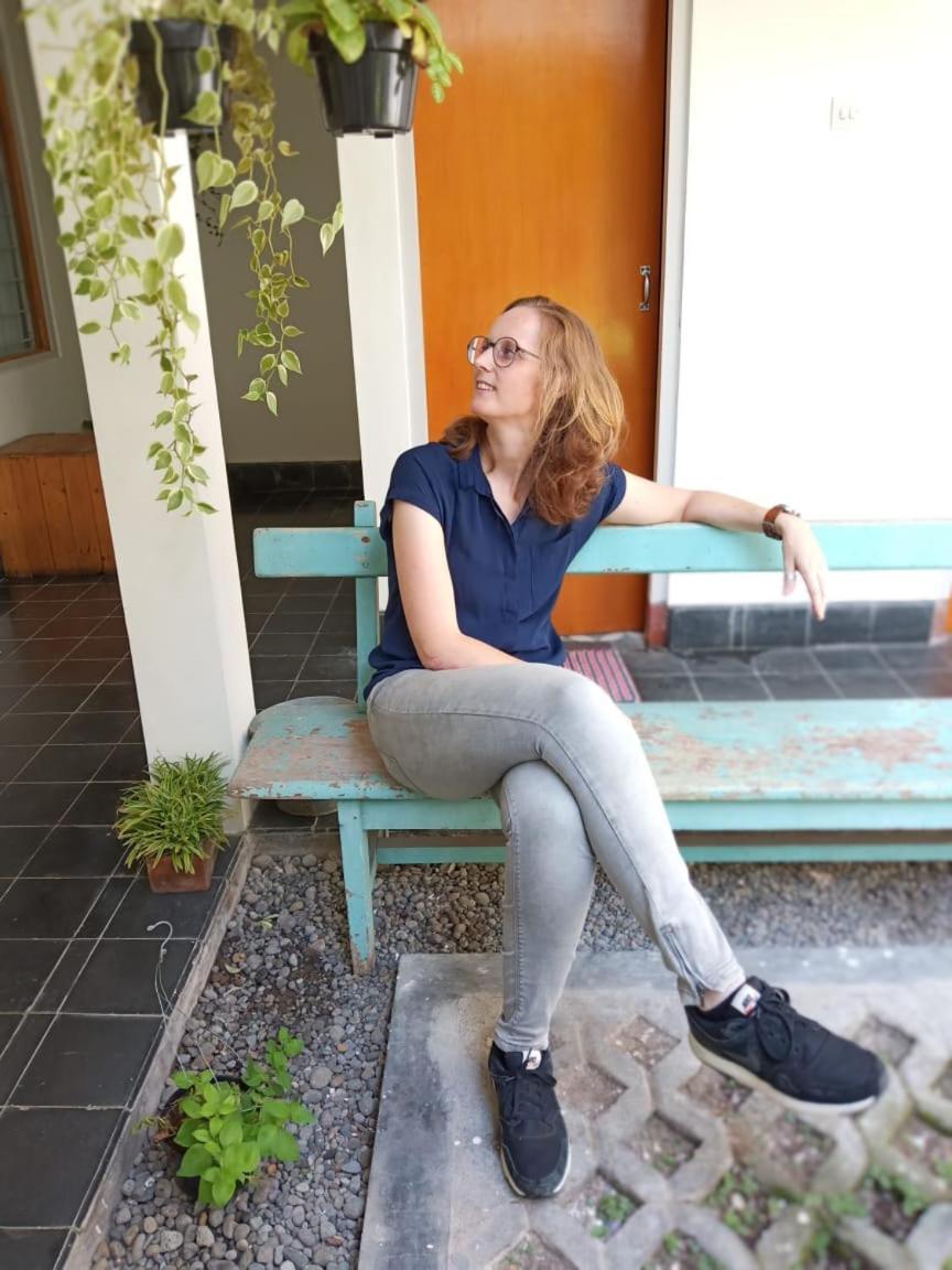 Hotel Ndalem Mbak Charly Pakualaman Exterior foto